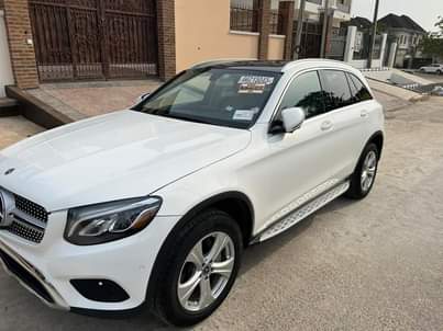 A picture of Foreign used 2018 MERCEDES BENZ GLC300 4matic 360 Surround Camera