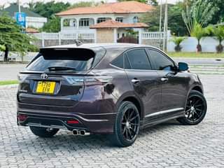 A picture of Toyota harrier 2014 Anaconda 1996cc Dar es Salaam 0687359535 Price