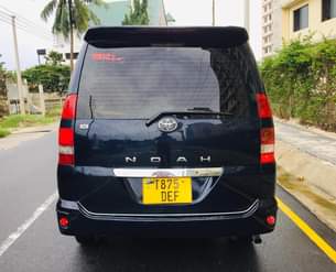 A picture of Toyota Noah