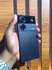 A picture of ZTE Nubia Z50 Ultra 512GB