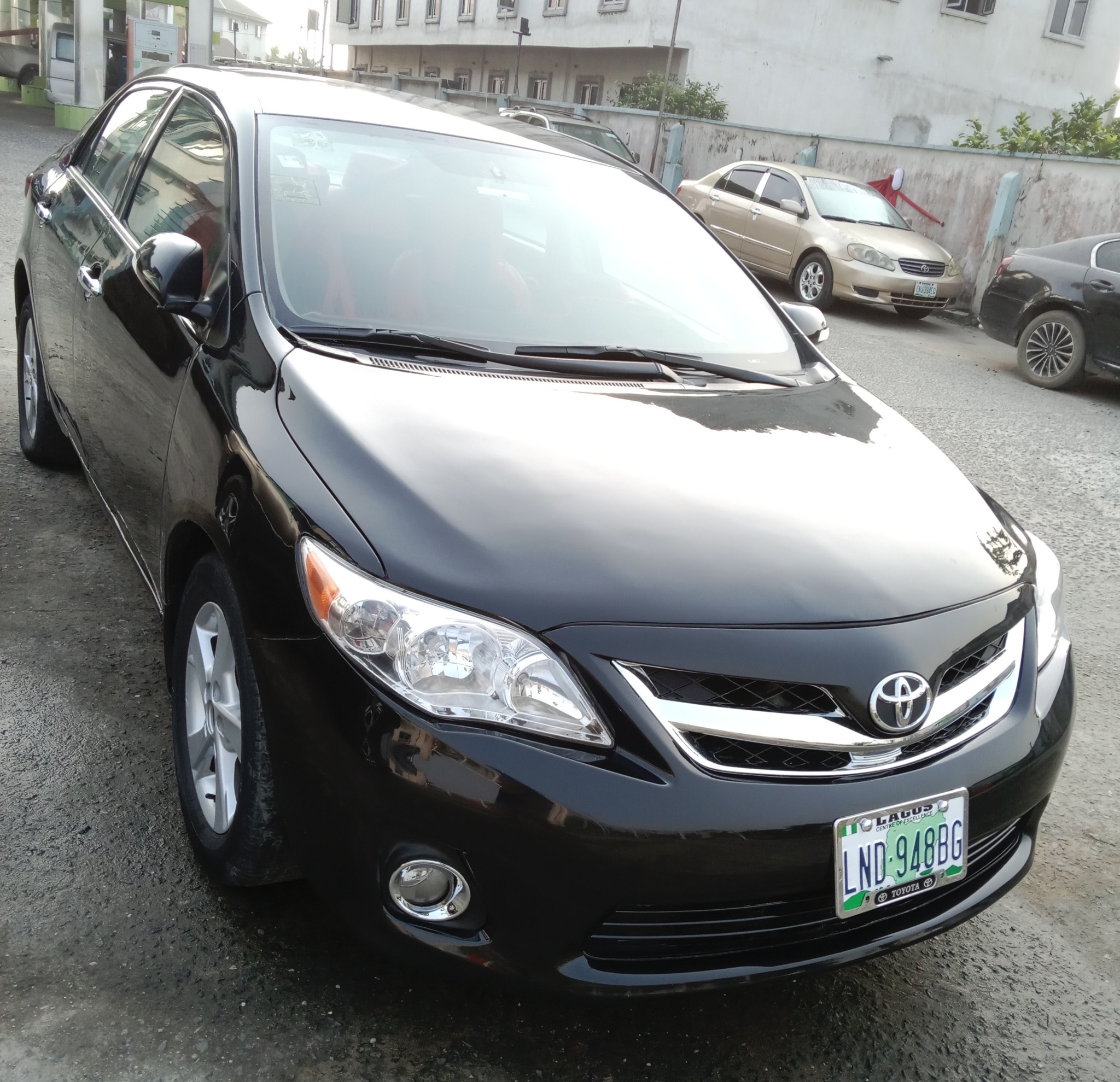 A picture of Toyota Corolla 2012 with Keyless ignition