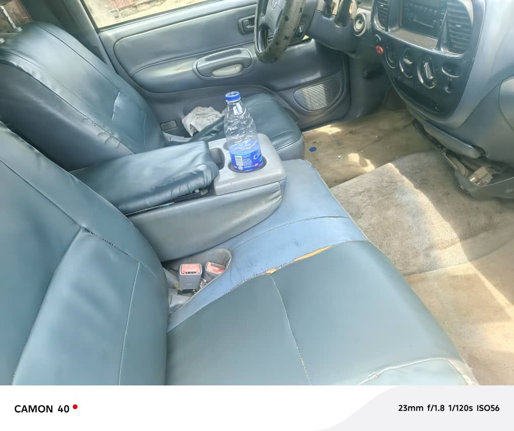 A picture of 04 tundra