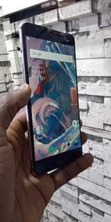 A picture of One plus