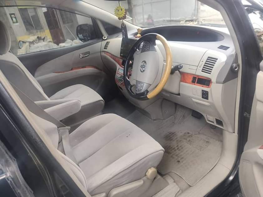 A picture of TOYOTA ESTIMA
