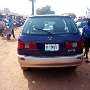 A picture of 2 months used Toyota picnic 4 sale Sound untampered engine