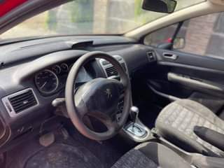 A picture of 2006 Pegeot 307 V4