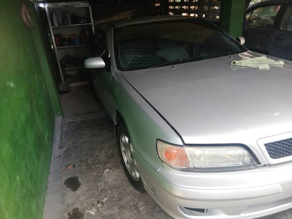nissan cefiro
