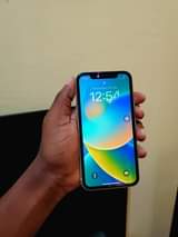 A picture of iphone Xr 64gb