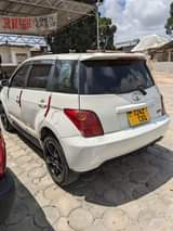 A picture of Toyota IST Kali sana Haina kipengele tuwasiliane 0785303273 Bei 6