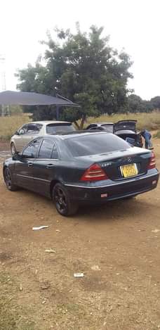 classifieds/cars mercedes