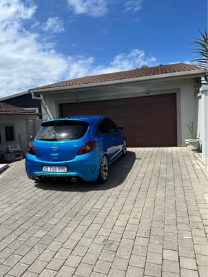 Car F.