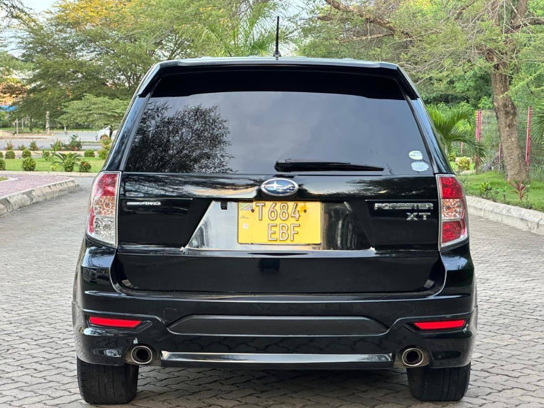 A picture of SUBARU FORESTER KALII SANA