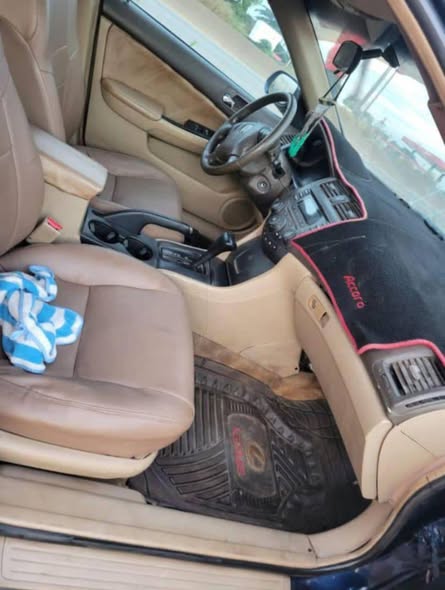 A picture of Honda Accord 04