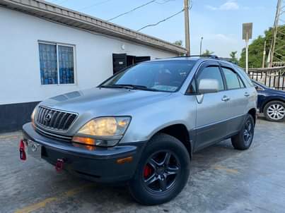 A picture of Registered 2001 LEXUS RX300