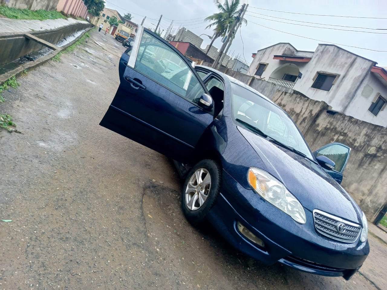 A picture of Toyota corrolla 2007