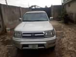 A picture of 1999 Toyota 4Runner