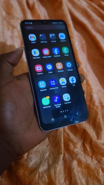 A picture of Sumsung galaxy a13