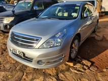 nissan teana