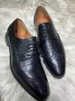 A picture of Moccasins leather materials