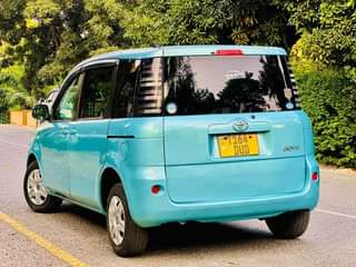A picture of TOYOTA SIENTER