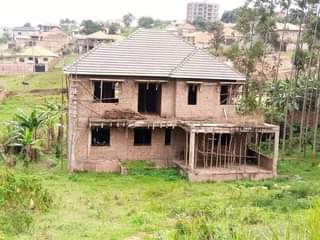 A picture of Shell flat for sale in Kira 6 bedrooms on 25