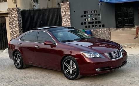 A picture of REGISTERE Lexus Es350 Pano Roof Year 2008 Colour Wine Panoramic