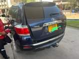 A picture of TOYOTA KLUGER NEW MODEL YEAR 2010 ENGINE CAPACITY 3000CV V6