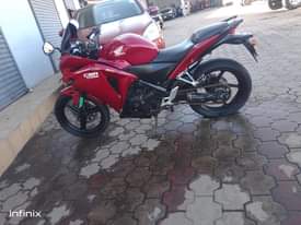 A picture of honda cbr 0767410504