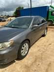 A picture of Toyota Camry 2005 model with sound engine and gear chilling