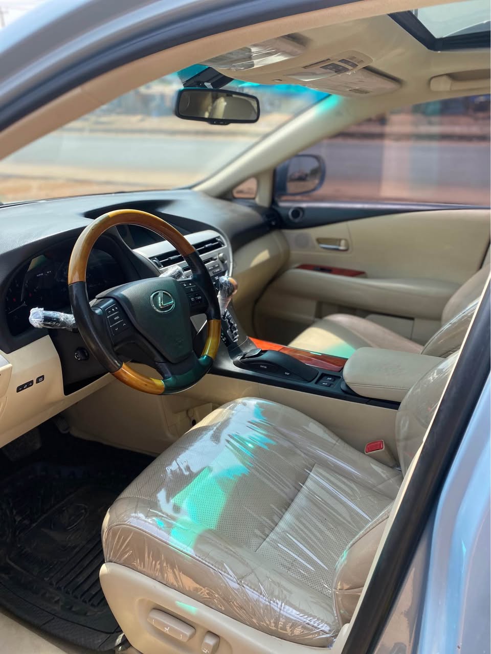 A picture of Lexus Rx350 2011 Model