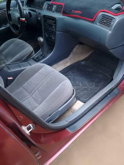 A picture of Toyota Camry Big Light Silent Engine Gear selection Ac working