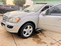 A picture of 2007 Ml350