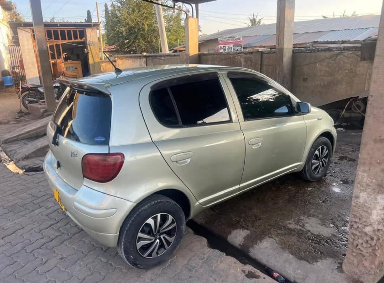 A picture of VITZ OLD BEI MIL 7 0699201261