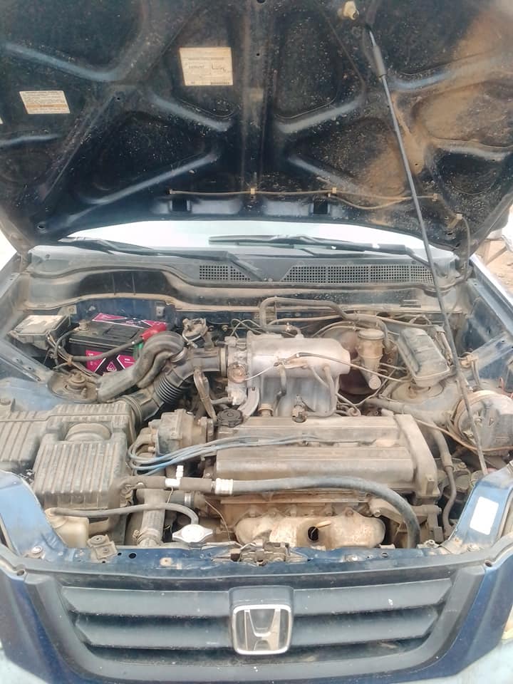 A picture of HONDA CR V 2002