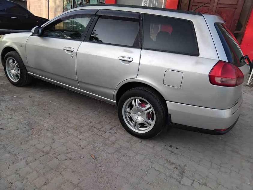 A picture of Nissan wingroad Automatic Full a c Bei ni 3.7ml Call