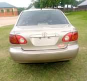 A picture of Toyota corolla 2004