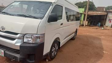 A picture of Toyota hiace available for sale in enugu 8m