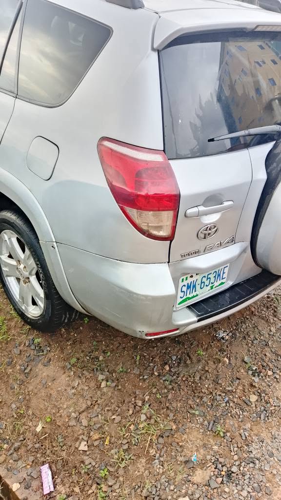A picture of Toyota RAV4 2010