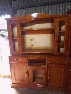 A picture of Side board