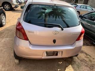 A picture of Toyota Yaris 2005 model For Sale sharp clean in out