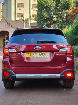 A picture of Subaru Outback 2014
