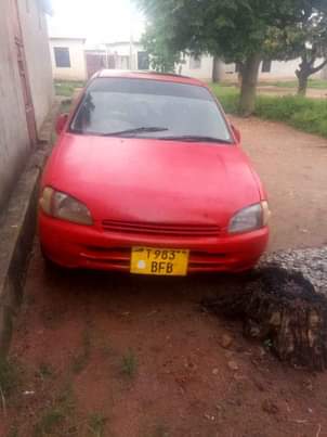 A picture of Toyota starlet 2.5ml