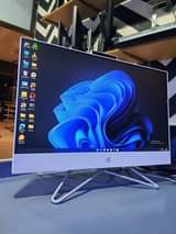 A picture of All in one hp 24 inches