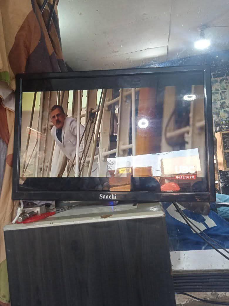 A picture of 19 inches tv at only 100k