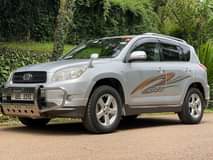 A picture of Toyota Rav4 New model on quick sell 3 9 million