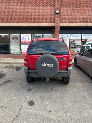 A picture of 2004 Jeep Liberty