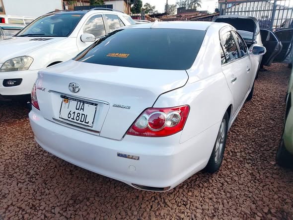 A picture of Mark x 18 5 millions CALL 0759 65 47 86