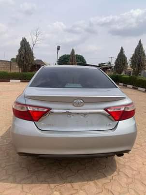 A picture of Toyota Camry 2016 SE