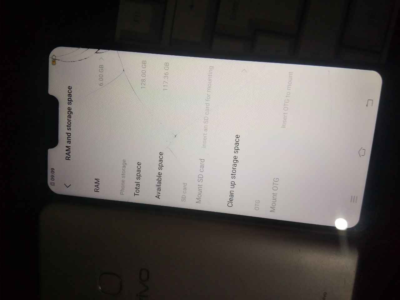 A picture of Vivo Y 85 on sale