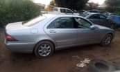 A picture of 2000 Mercedes Benz S430 W220